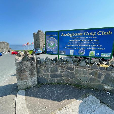 Lovely Apartment Overlooking The Harbour And Bay Ardglass Екстериор снимка