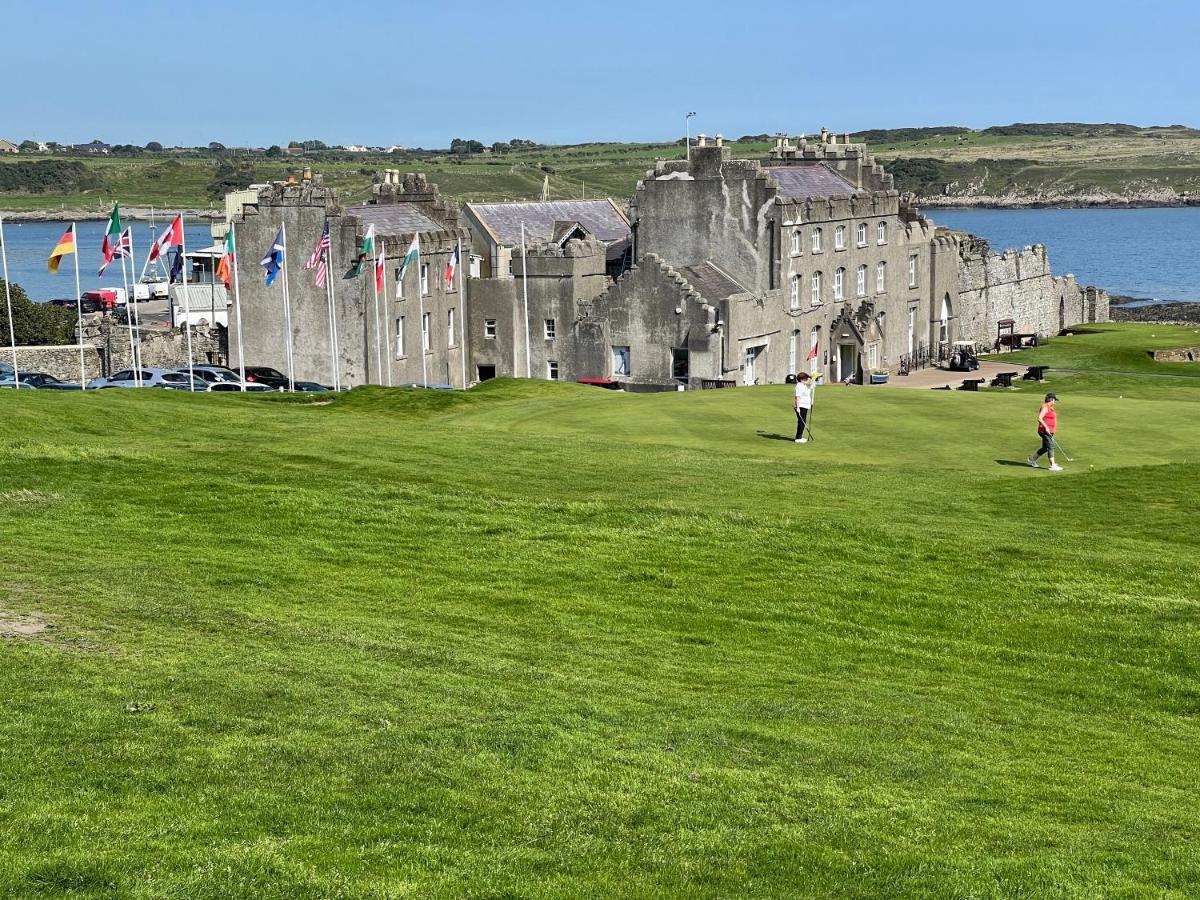 Lovely Apartment Overlooking The Harbour And Bay Ardglass Екстериор снимка
