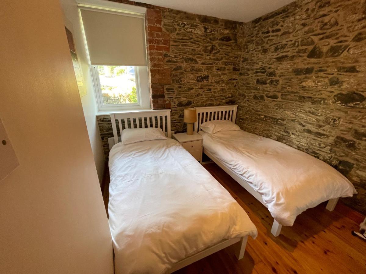 Lovely Apartment Overlooking The Harbour And Bay Ardglass Екстериор снимка