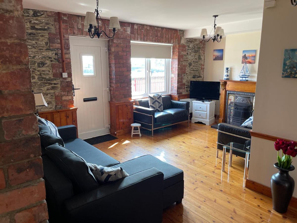 Lovely Apartment Overlooking The Harbour And Bay Ardglass Екстериор снимка